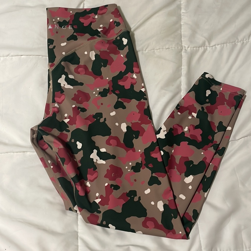Balance athletica camo leggings